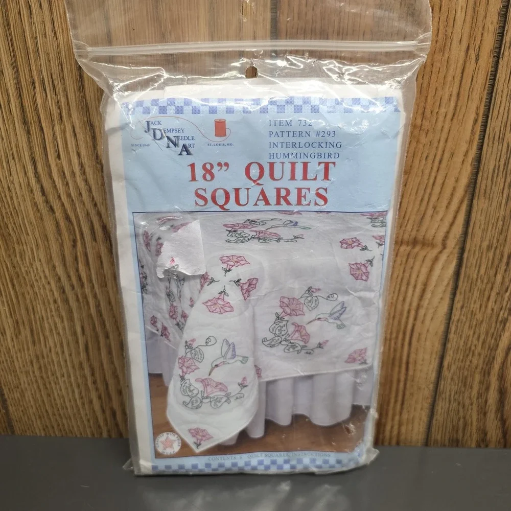Vintage Jack Dempsey Interlocking Hummingbird 18in Quilt Squares Birds 732 #293